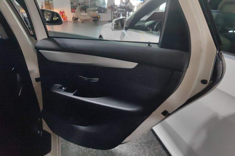 Used BMW 2 Series Active Tourer 2015 218i Leading Model
