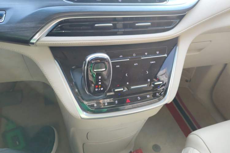 Used Buick GL8 2023 ES Lu Zun Luxury Model
