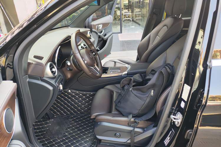 Used Mercedes-Benz GLC 2022 Second Facelift GLC 260 L 4MATIC Luxury Edition