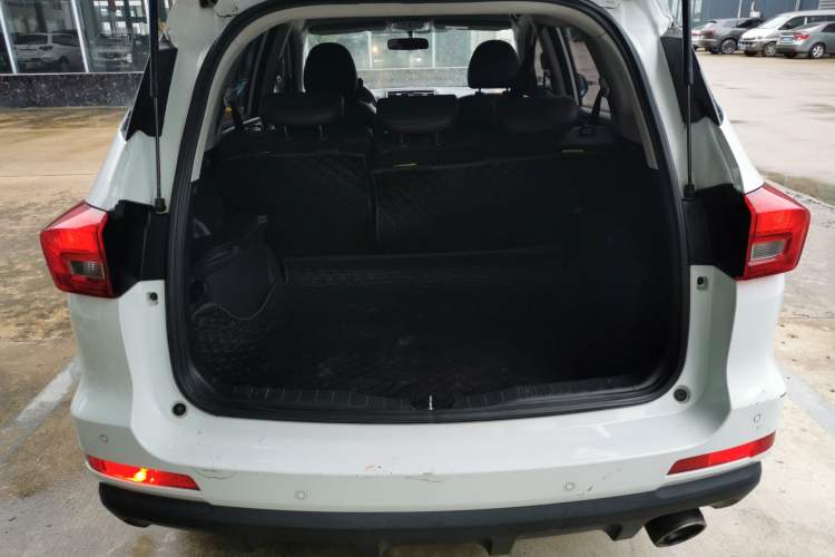 Used Haval M6 2017 1.5T Automatic Two-Wheel Drive Urban Model
