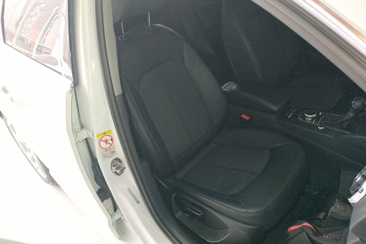 Used Audi A3 2019 Sportback 35 TFSI Fashion Edition China VI Emission Standard