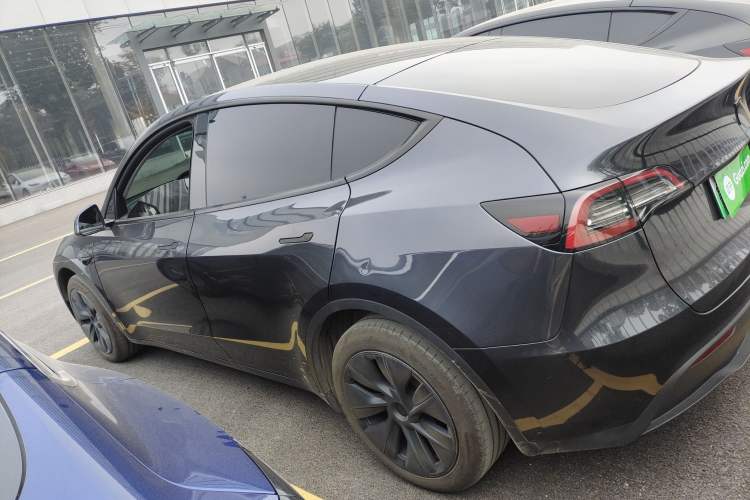 Used Tesla Model Y 2024 Rear-Wheel-Drive Version
