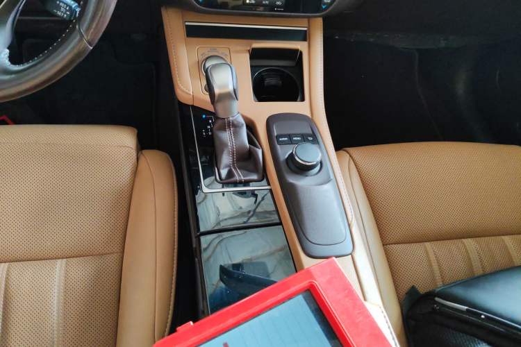 Used Lexus ES 2015 200 Elite Edition