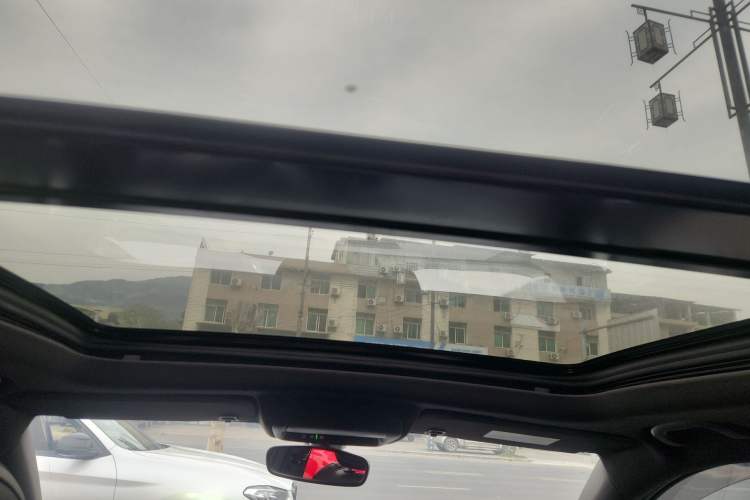 Used Cadillac XT4 2018 28T Two-Wheel Drive Leading Version
