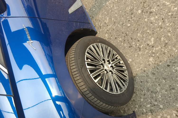 Used Buick GL8 New Energy 2024 Lu Zun Luxury Edition 7-Seater
