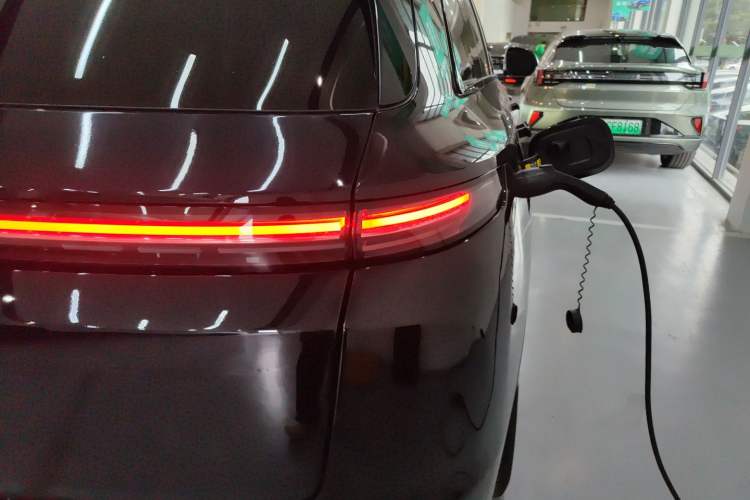 Used Li Auto L7 2023 Pro Model
