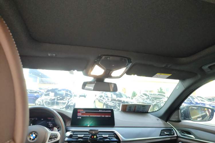 Used BMW 5 Series 2022 Second Facelift 530Li Luxury Version M Sport Package
