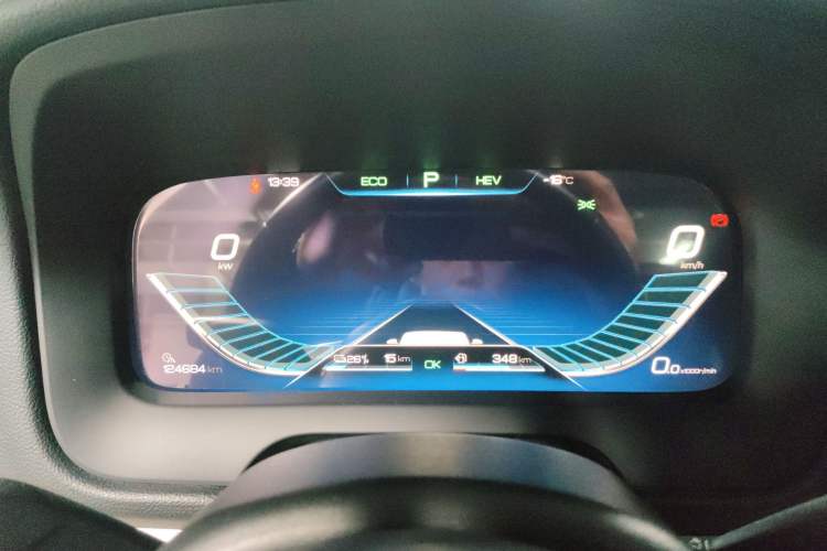 Used BYD Tang New Energy 2018 DM 2.0T All-Wheel Drive Smart Connectivity Luxury Model 7 Seats China V Emission Standard