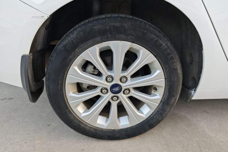 Used Ford Escort 2017 Happiness Edition 1.5L Automatic Fashion Version
