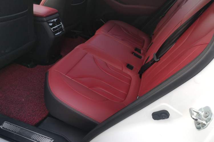 Used Changan CS85 COUPE 2021 1.5T DCT Elite Edition