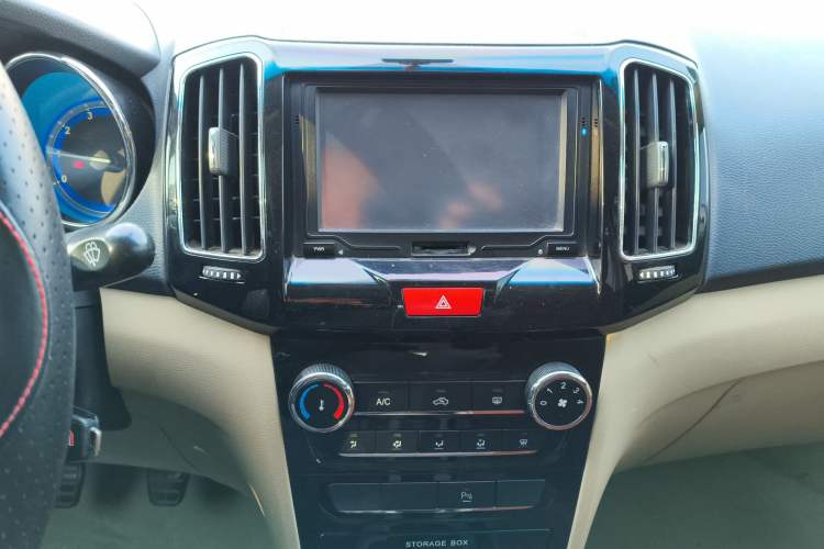 Used Chery E3 2013 1.5L Manual ZhiShang Model