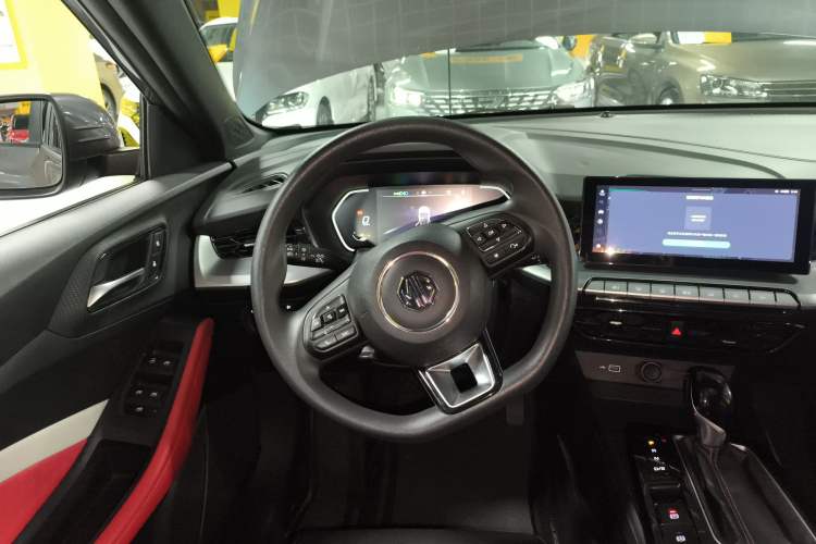 Used MG 5 2023 180 DVVT CVT Luxury Edition
