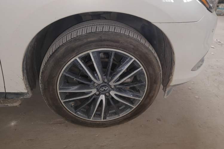 Used Infiniti QX60 2018 2.5 S/C Hybrid Two-Wheel-Drive Champion Family Edition
