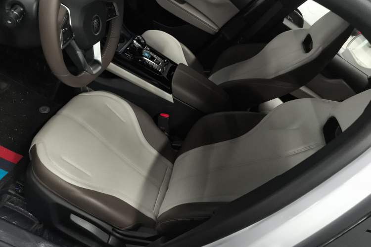 Used BYD Qin PLUS 2024 HONOR Edition DM-i 55KM Leading Model
