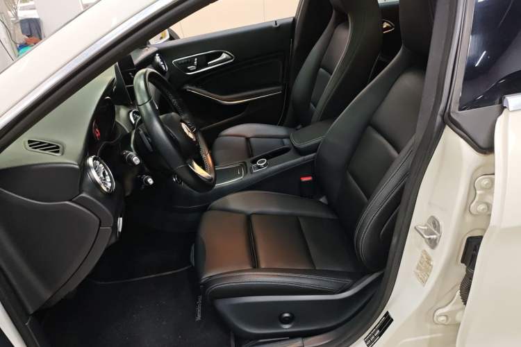 Used Mercedes-Benz CLA 2017 Facelifted CLA 200 Stylish Edition