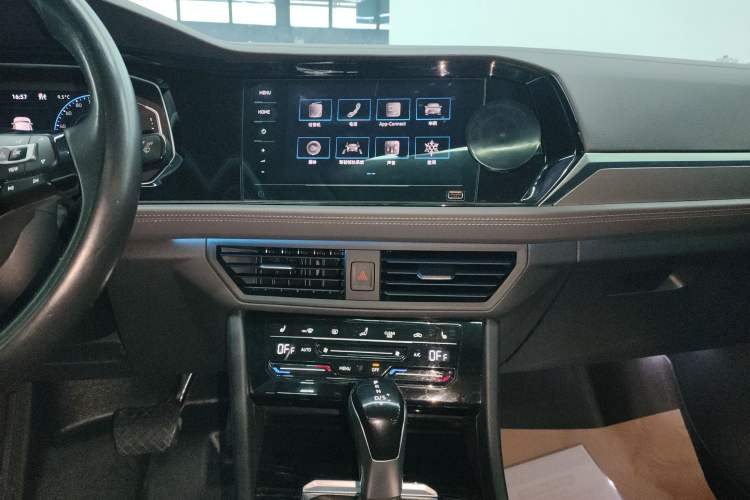 Used Volkswagen Sagitar 2021 280TSI DSG Excellence Edition
