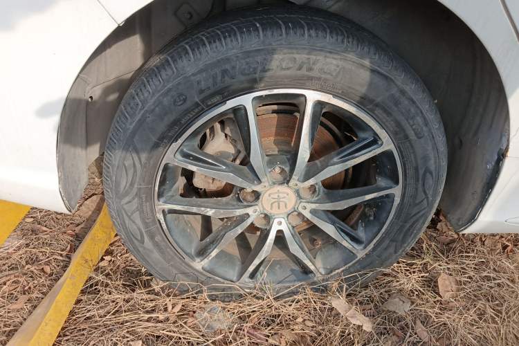 Used BYD Song MAX 2017 1.5T Automatic Smart Connect Luxury 7-Seater
