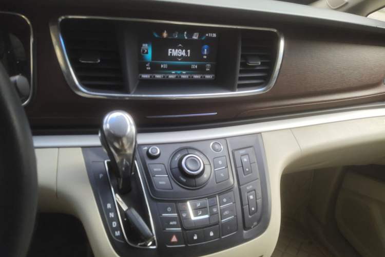 Used Buick GL8 2018 28T Comfort Model China VI Standard
