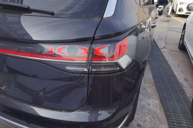 Used Volkswagen Tayron 2023 280TSI Two-Wheel-Drive Luxury Plus Advanced Version