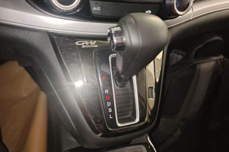 Used Honda CR-V 2016 2.0L two-wheel drive Urban Edition