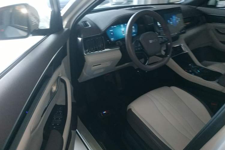 Used BYD Song PLUS New Energy 2025 DM-i Smart Drive 112KM Prestige Model
