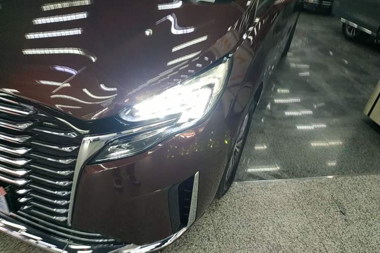 Used Buick GL8 2023 ES Lu Zun Deluxe Model
