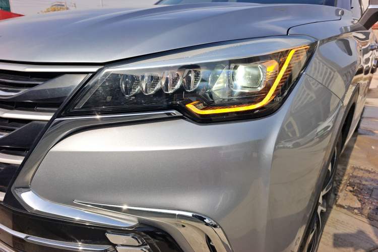 Used Changan CS85 COUPE 2019 1.5T DCT Luxury Version China VI Standard