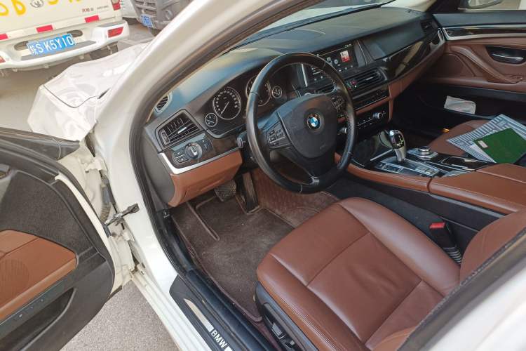 Used BMW 5 Series 2014 525Li Leading Model