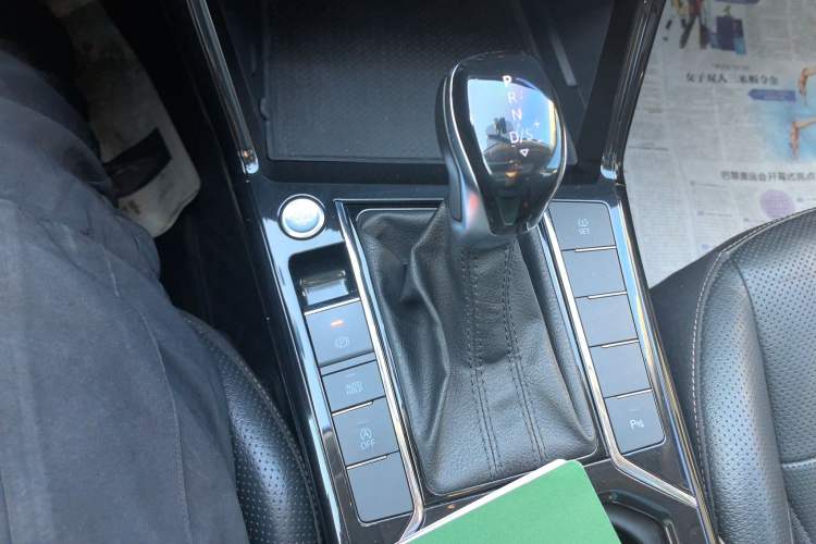 Used Volkswagen Passat 2019 330TSI Luxury Edition China V Standard
