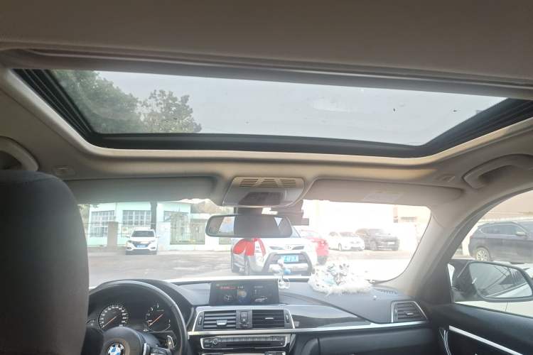 Used BMW 3 Series 2018 320Li Leading Luxury Package
