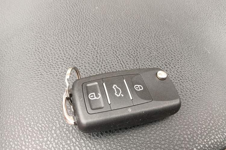 Used Toyota Levin 2017 Revised Version 185T CVT Elite Edition China VI Standard