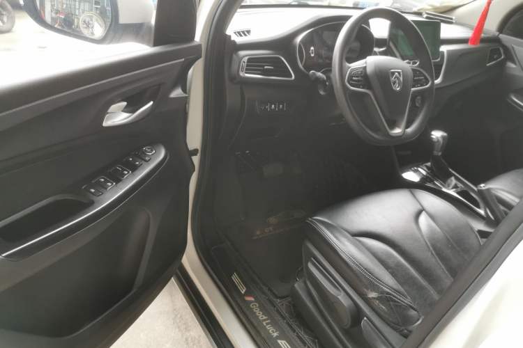 Used Baojun 730 2019 1.5T CVT Fashion Model 7 Seats China VI Emission Standard
