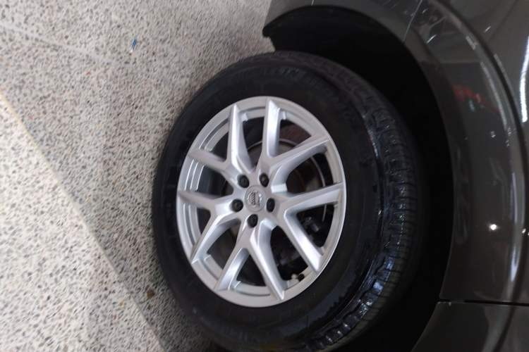 Used Volvo XC60 2019 T5 4x4 Smart Edition China VI Standard
