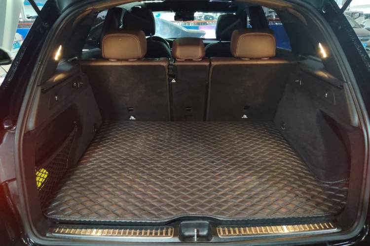 Used Mercedes-Benz GLC 2020 Facelift GLC 300 L 4MATIC Dynamic Edition