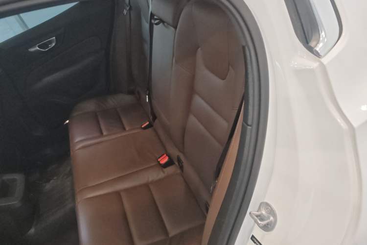 Used Volvo S60 2024 B4 Zhiyuan Luxury Edition
