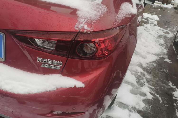 Used Mazda Mazda 3 Axela 2017 Sedan 1.5L Manual Comfort Model Emission Standard China V
