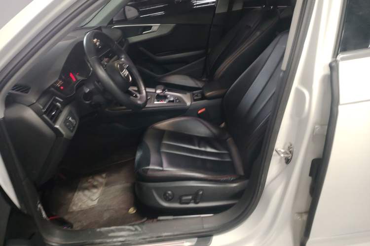 Used Audi A4L 2019 40 TFSI Ambition China VI