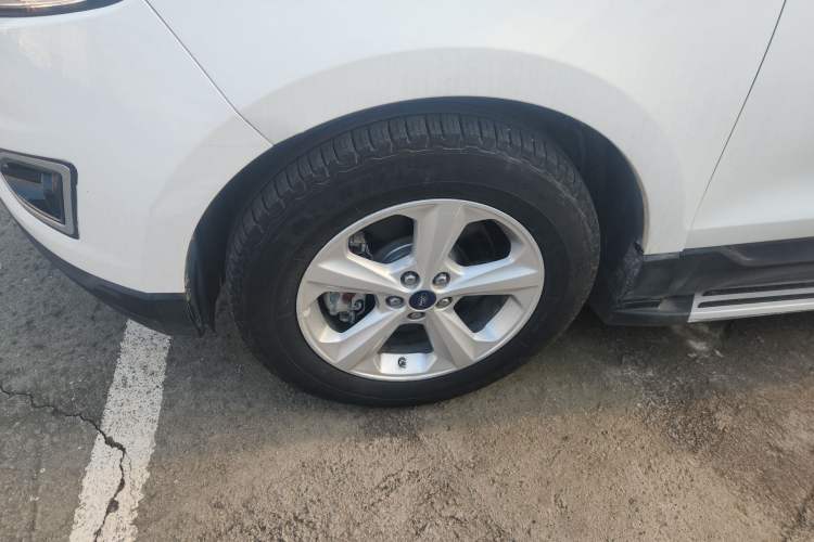 Used Ford Edge 2015 2.0T GTDi Two-Wheel-Drive Elite Edition
