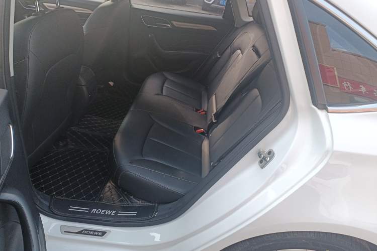 Used Roewe i6 2020 PLUS 1.6L CVT 4G Connected Glory Flagship Edition