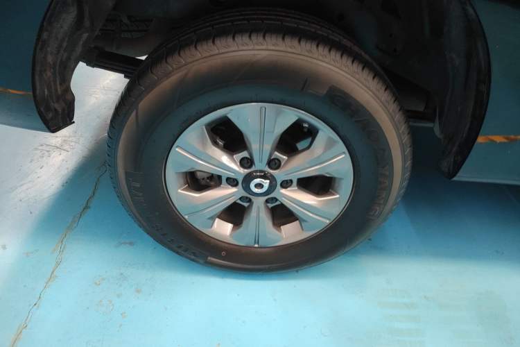 Used Great Wall Poer 2023 2.0T Commercial Version Automatic Diesel 4x4 Elite Long-Box GW4D20M
