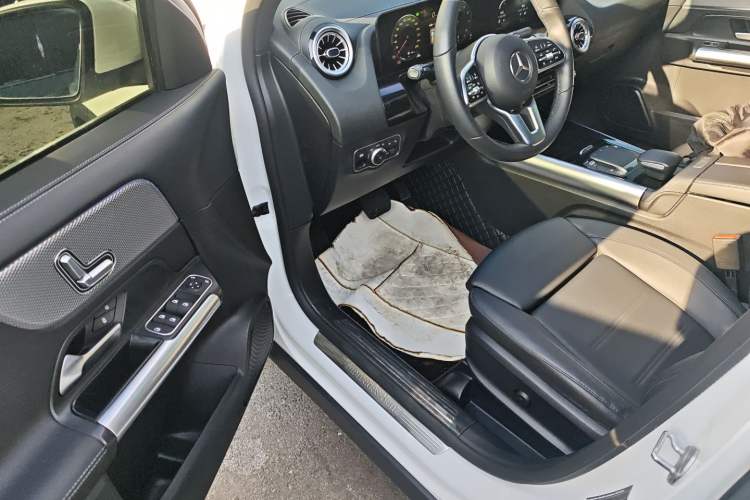 Used Mercedes-Benz GLA 2023 Facelifted GLA 200
