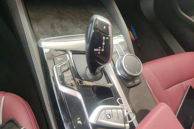 Used BMW 5 Series 2021 525Li Luxury Package
