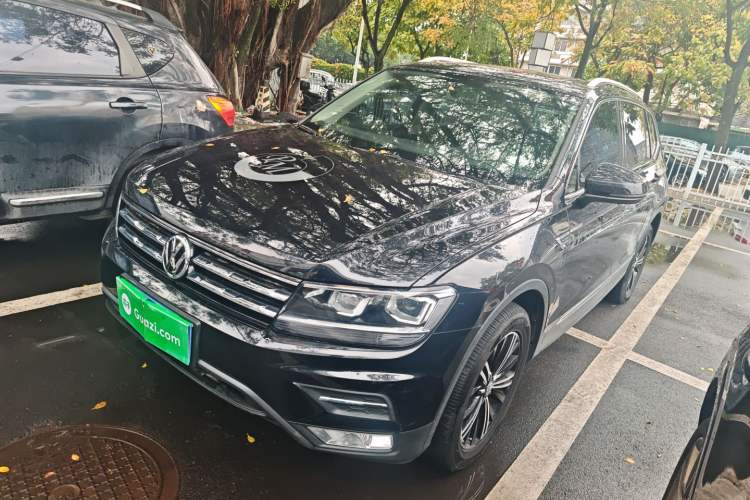 Used Volkswagen Tiguan L 2019 Updated Version 330TSI Automatic Two-Wheel Drive Panoramic Comfort Edition China VI Standard