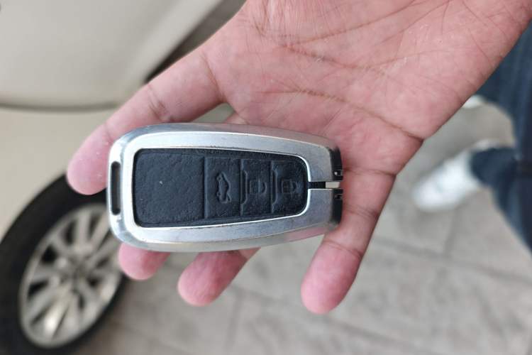 Used Toyota Corolla 2021 Dual-Motor 1.8L E-CVT Elite Edition
