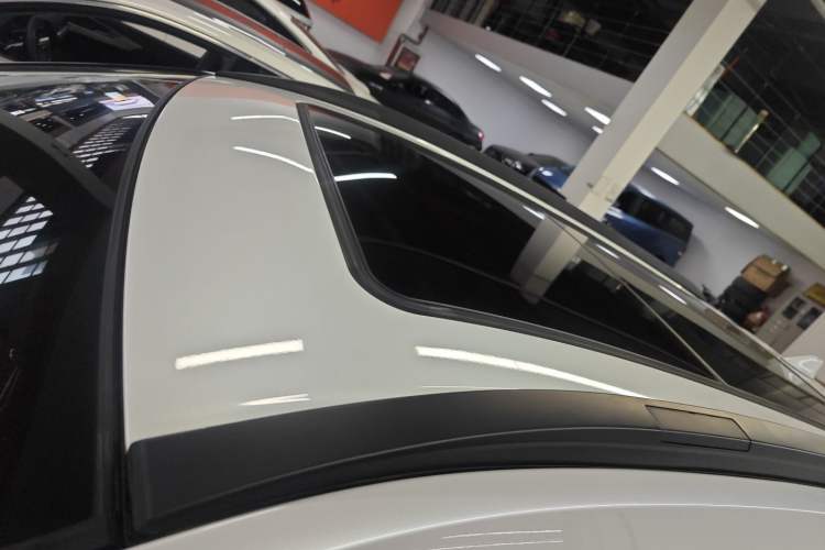 Used Toyota FRONTLANDER 2023 2.0L Smart Electric Hybrid Dual-Engine Deluxe Version
