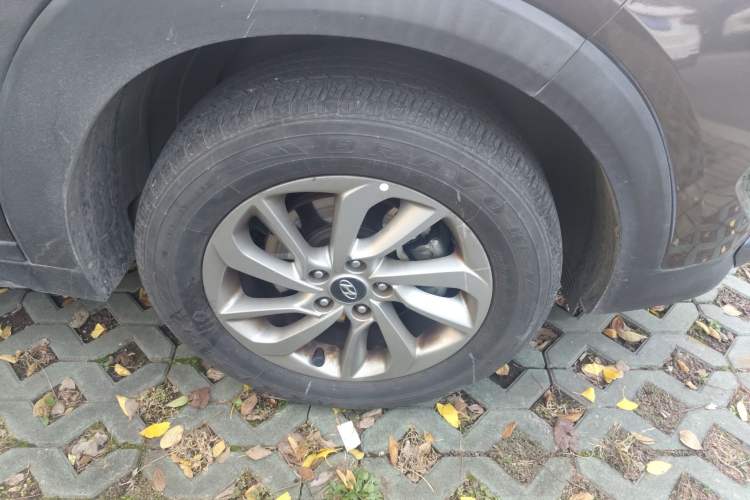 Used Hyundai Tucson 2015 1.6T Dual-Clutch Two-Wheel-Drive Smart Model
