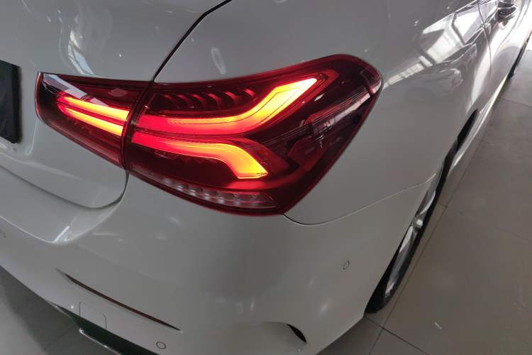 Used Mercedes-Benz A-Class 2020 Restyled A 200 L Sport Sedan Fashion Version
