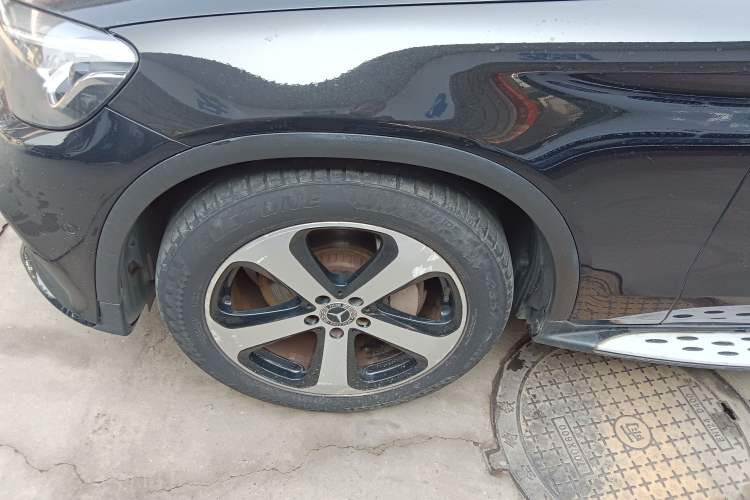 Used Mercedes-Benz GLC Coupe 2017 GLC 200 4MATIC Coupe SUV
