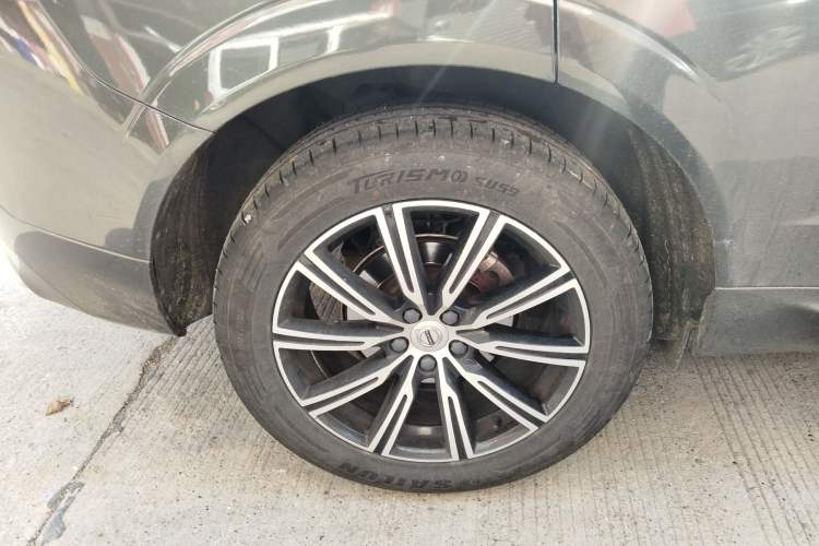 Used Volvo XC60 2020 T5 4x4 Smart Luxury Edition