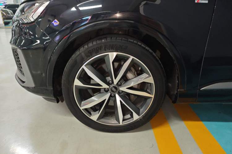 Used Audi Q7 2021 55 TFSI quattro S line Sport model